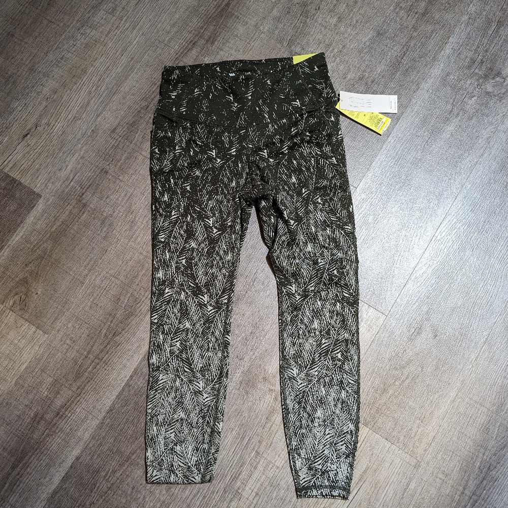NEW 7/8 High Rise leggings